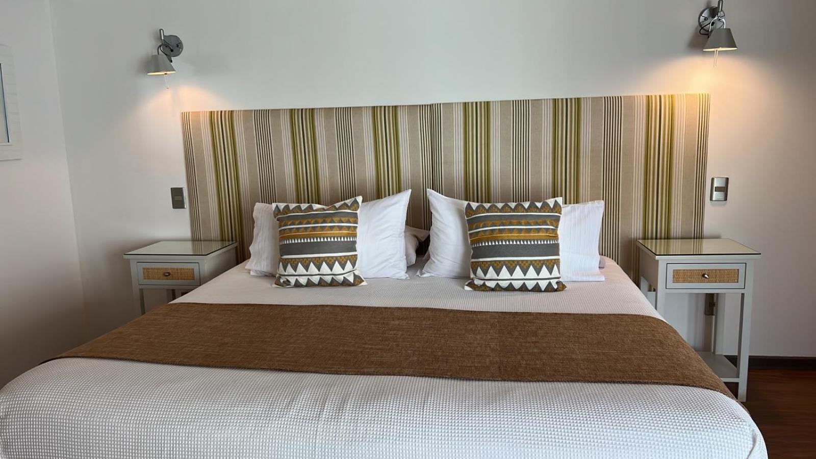 Hotel Boutique La Perouse 앙가로아 외부 사진